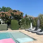 Superbe De Plain Pied Avec Piscine Et Jardin