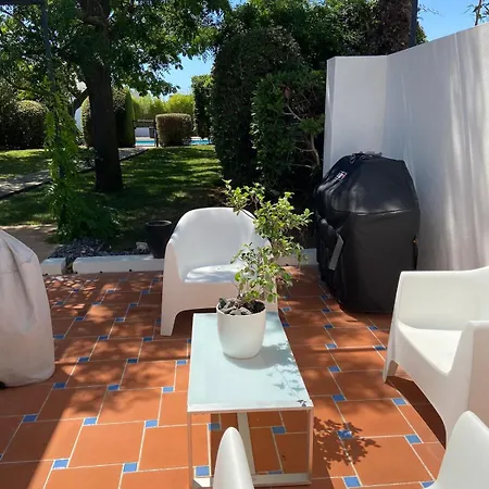 Superbe De Plain Pied Avec Piscine Et Jardin بيرول