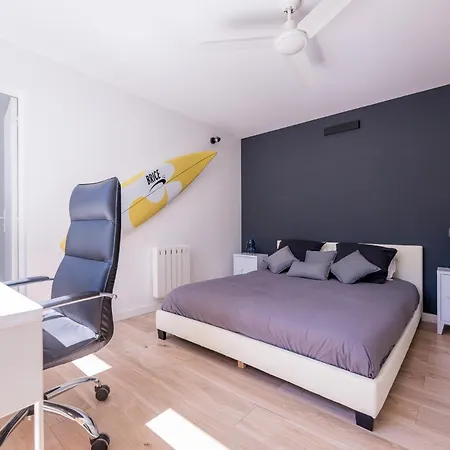 Superbe De Plain Pied Avec Piscine Et Jardin